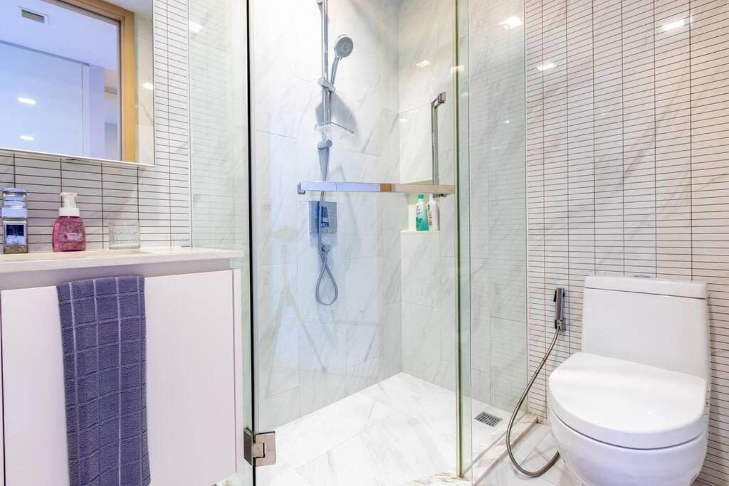 Apartment 2 Bedroom At Bts Nana Sukhumvit 11 High Floor Bangkok